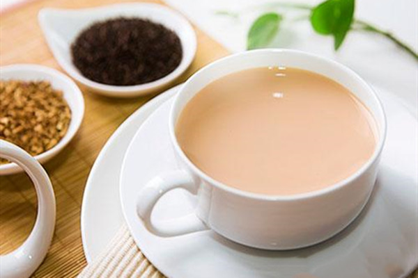 开个茶饮加盟店赚钱吗--宫茶未来一片大好！