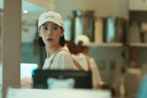 开饮品店致富：90后女大学生创业的传奇故事！