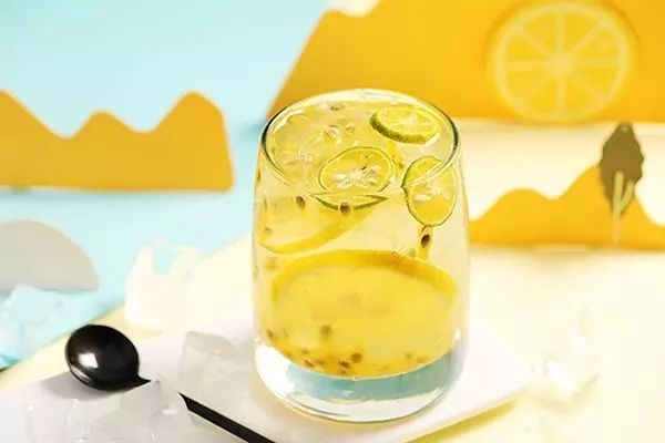 幸运咖水果茶，费用很低适合新手创业者